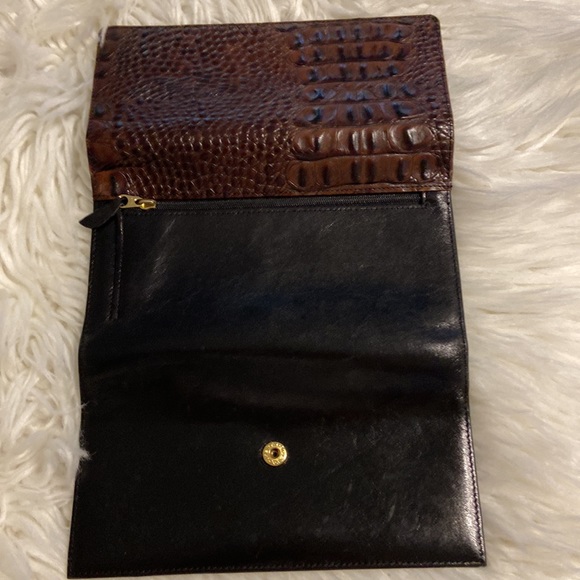 BRAHMIN wallet excellent condition dark brown color 8” wide and 4 1/5 “ high - Picture 12 of 16